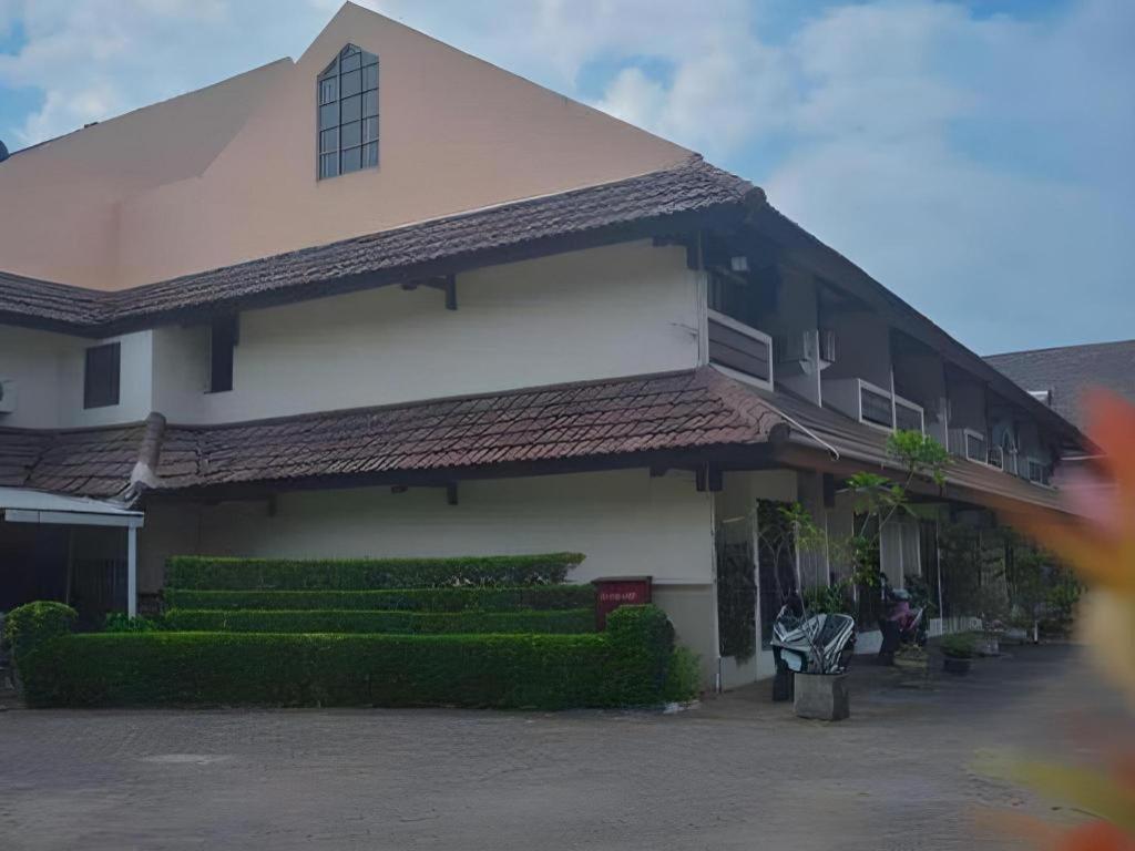 D'Arcici Hotel Plumpang Jakarta Exterior foto