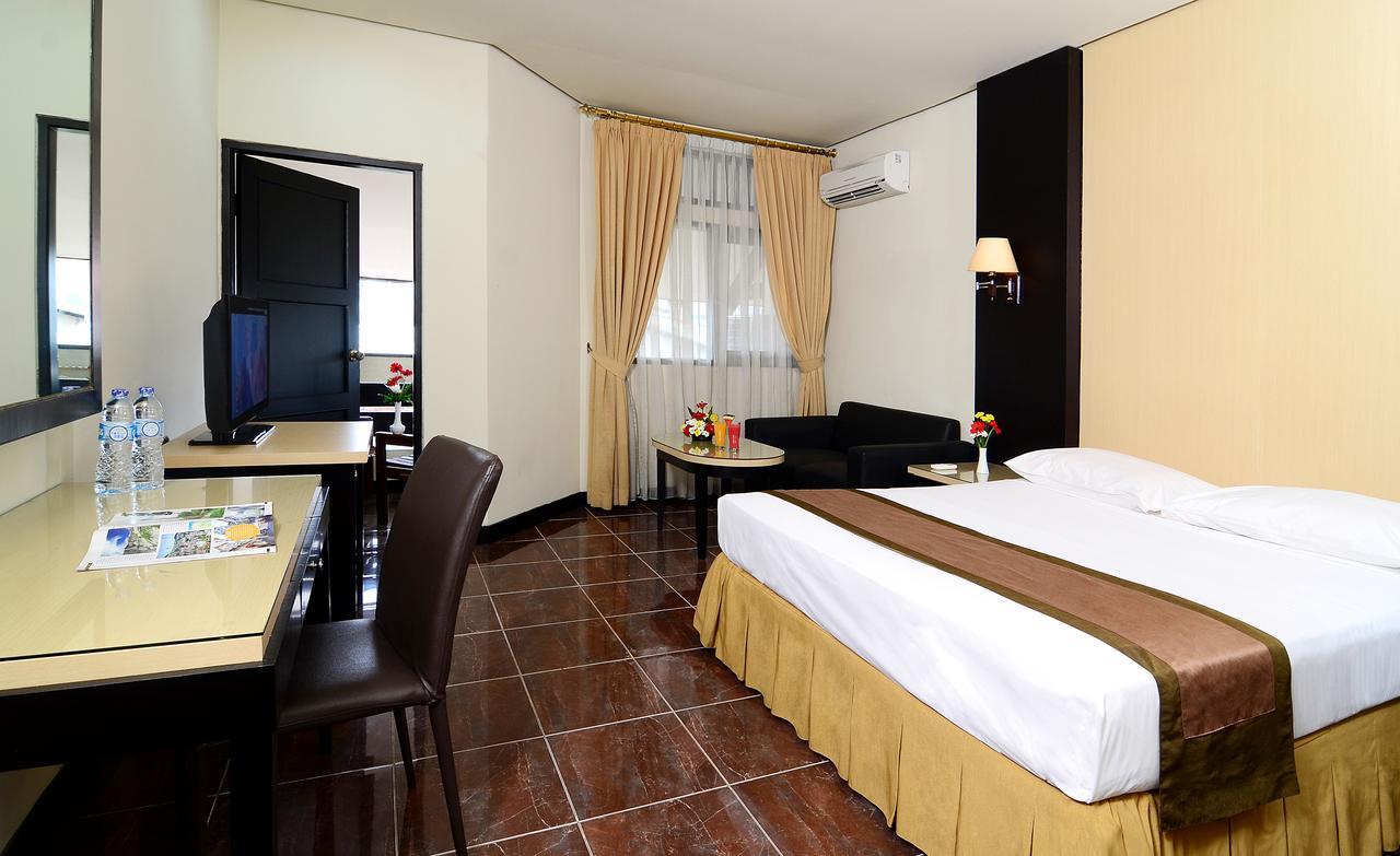 D'Arcici Hotel Plumpang Jakarta Exterior foto